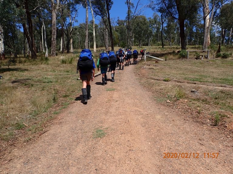 students-hiking-at-timbertop