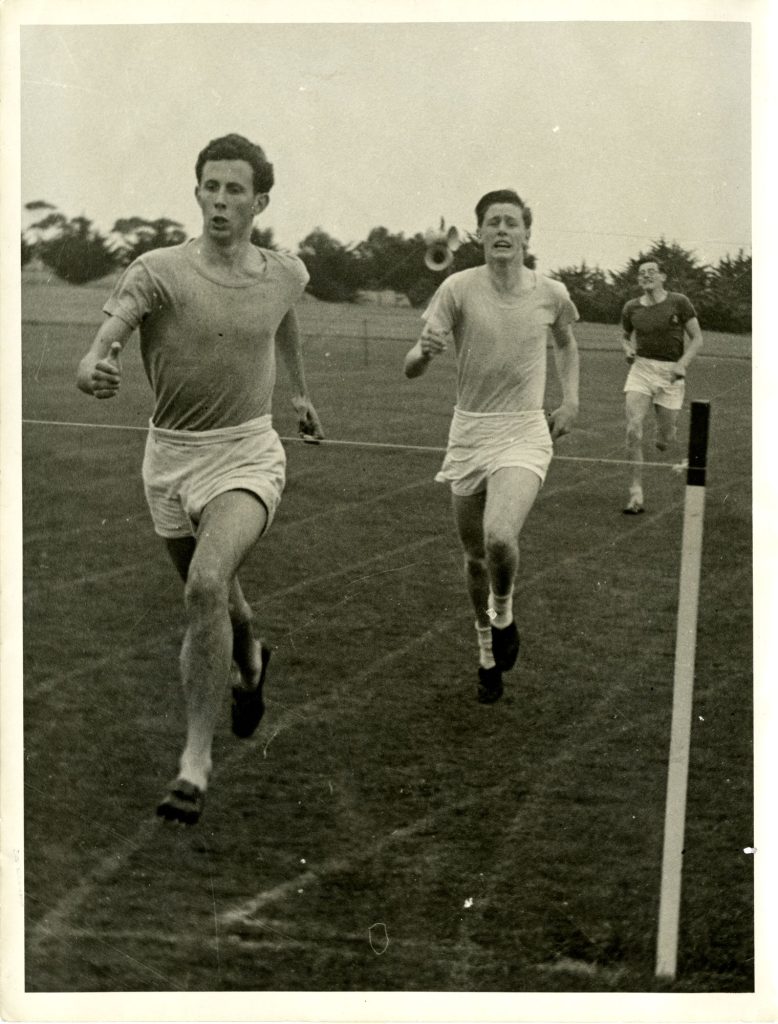 John Landy competing on Main Oval in 1948